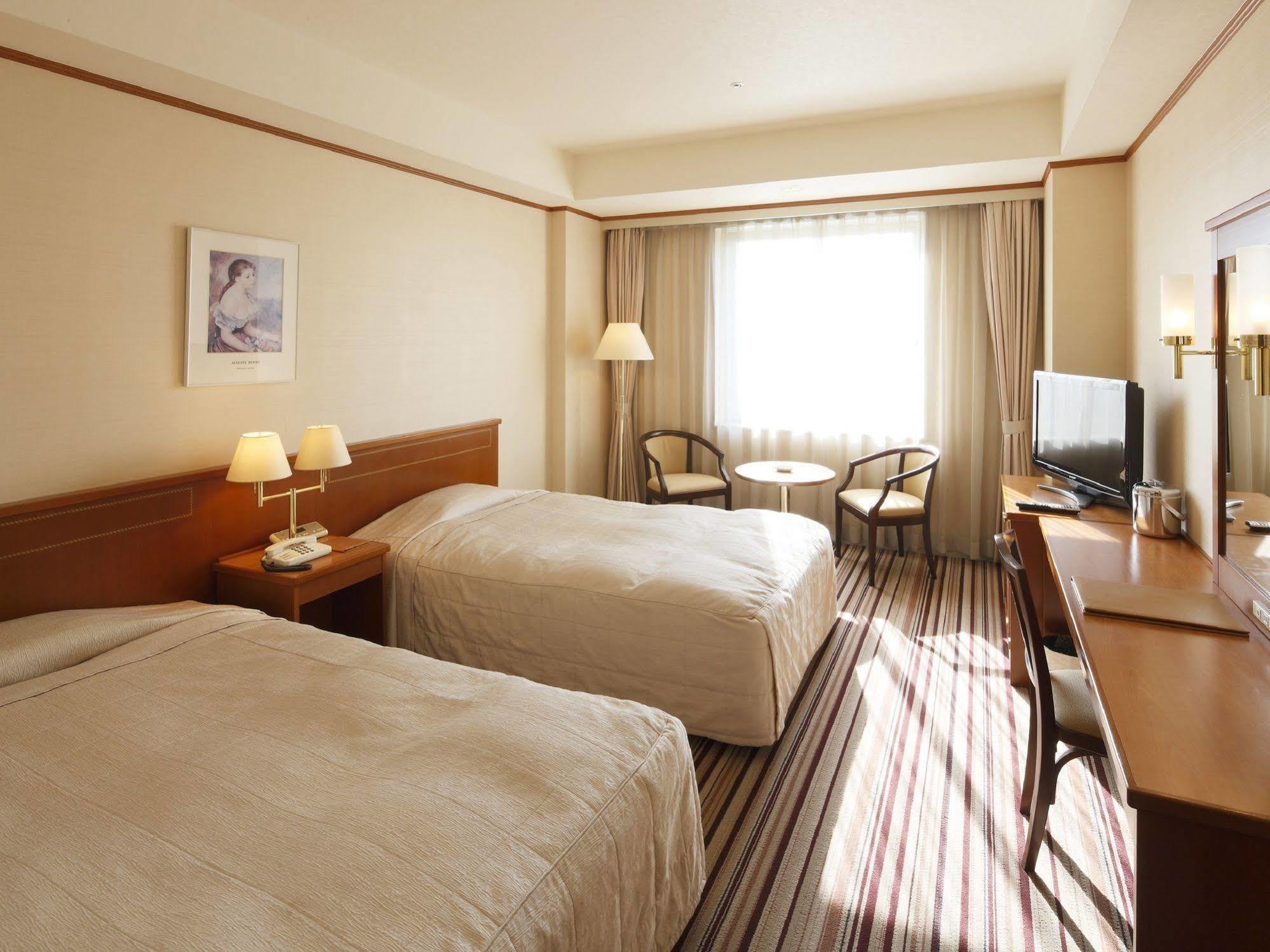 Hotel Crown Palais Kokura Kitakyushu Exterior photo